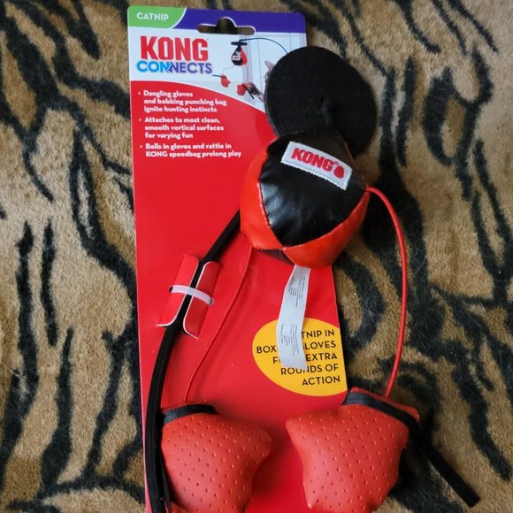 Kong Cat Window Punching Bag w/ Catnip .. New! - Picture 2 of 5